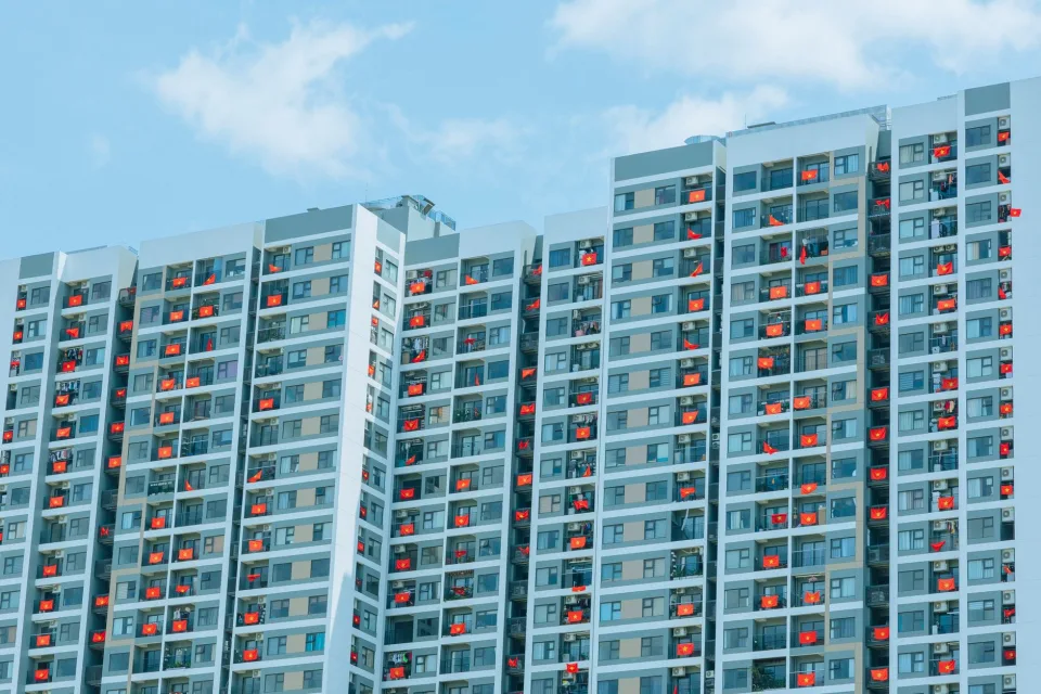 Giấy tờ và sổ đỏ